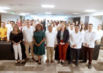 Inauguran congreso de inglés técnico para IA, ciberseguridad y robótica en Yucatán