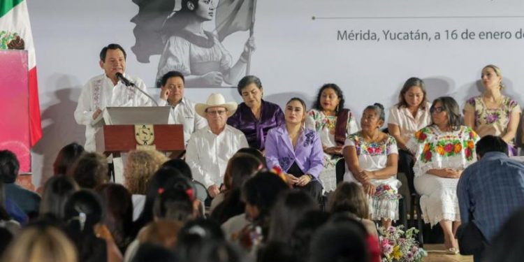 Conmemoran legado del Primer Congreso Feminista de Yucatán y de México