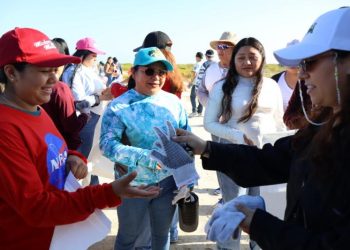 Recolectan casi 400 kilos de residuos en playas de Telchac Puerto