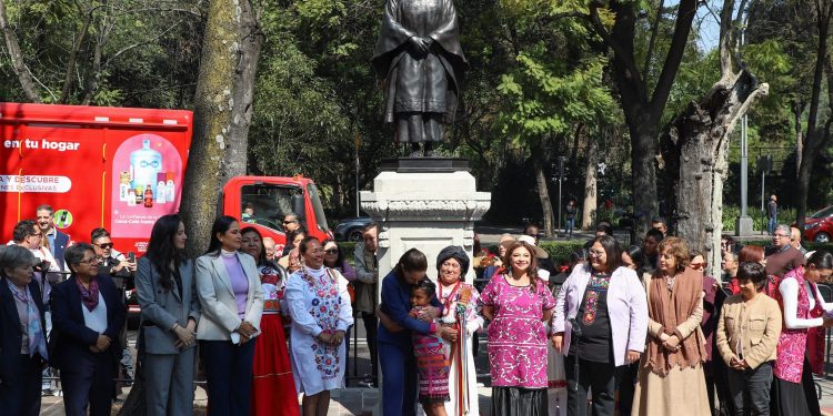 Sheinbaum impulsa reconocimiento histórico a mujeres indígenas con monumentos en Reforma