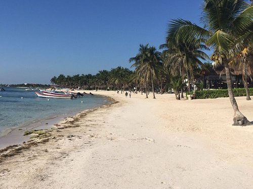Piden el acondicionamiento de accesos de playas de Tulum para personas con discapacidad