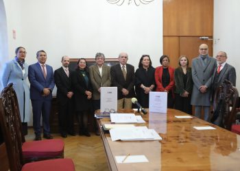 INE entrega propuesta de reforma electoral con voto electrónico, paridad y uso de IA