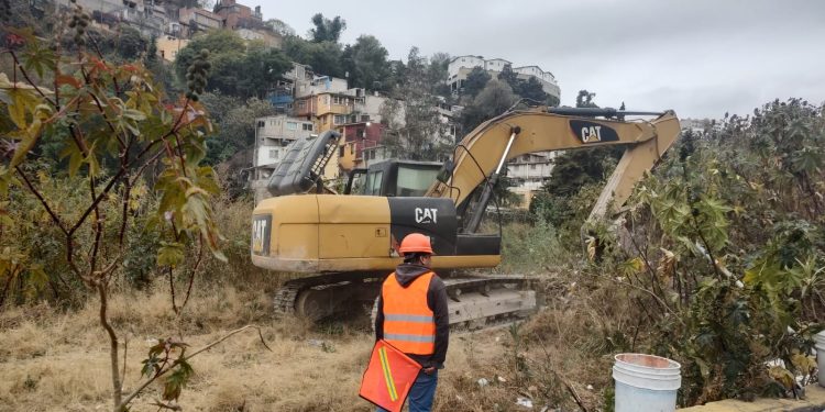 SEGIAGUA inicia desazolve de la presa Tequilasco en Tetelpan, Álvaro Obregón