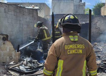 Descuido doméstico provoca incendio en vivienda de Cancún
