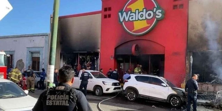 Imputan a Waldo’s por incendio en Sonora que dejó 24 muertos