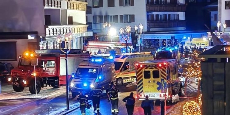 Incendio en bar de Suiza deja decenas de víctimas; autoridades confirman 40 fallecidos