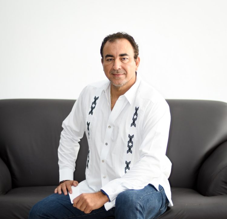 José Alberto Alonso Ovando otro Borgista recatado y colocado en áreas estratégicas de negocios, (sedetu) la corrupción como línea de la Marea Verde