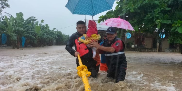 Lluvias dejan 53 familias afectadas en el municipio de Teapa