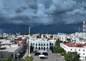 Frente frío 30 seguirá afectando a Tabasco con lluvias fuertes