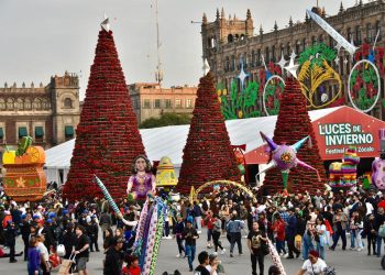 Concluye exitosamente luces de invierno 2025-2026 en el Zócalo con 1.5 millones de asistentes en 16 días