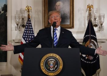 Trump advierte posible acción militar contra Irán ante falta de acuerdo nuclear