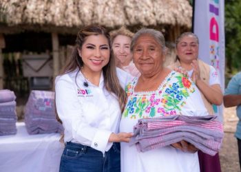 Entrega DIF Yucatán 1,600 cobertores en comunidades del interior por bajas temperaturas