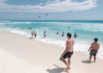 Clima en Quintana Roo: persistirán con vientos fuertes, nublados y ambiente fresco por la tarde