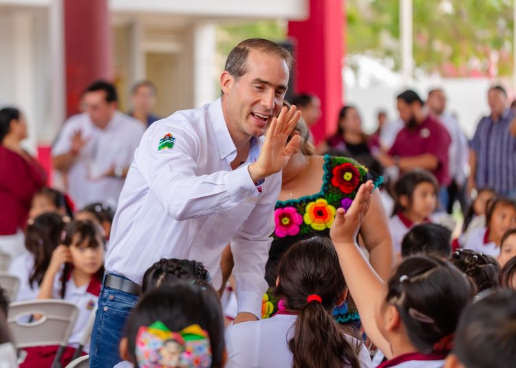 ALUMNAS Y ALUMNOS DE PRIMARIA EN TULUM YA TIENEN DOMO EN SU ESCUELA