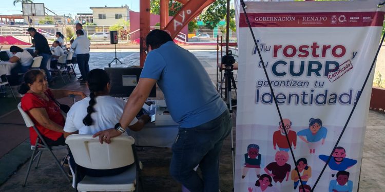 Autoridades estatales reconocieron retrasos iniciales en la captura de la CURP biométrica por problemas técnicos