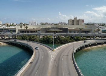 El Puente Nichupté permitirá trasladar a 14-15 mil pasajeros diarios entre la Zona Hotelera y distintos puntos de Cancún mediante rutas de autobuses híbridos