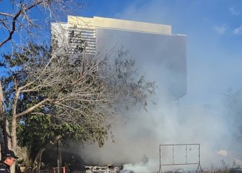 Incendio obliga a evacuar la Facultad de Psicología de la UADY