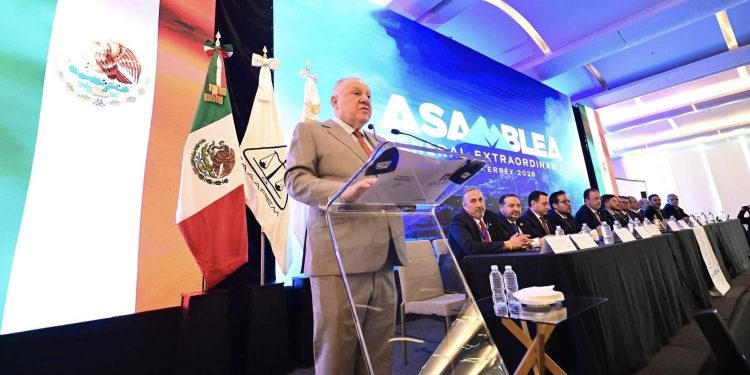 Rafael Marín representa a Sheinbaum en asamblea de agentes aduanales en Monterrey