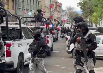 Bajo fuerte resguardo, trasladan a la CDMX el cuerpo de “El Mencho”