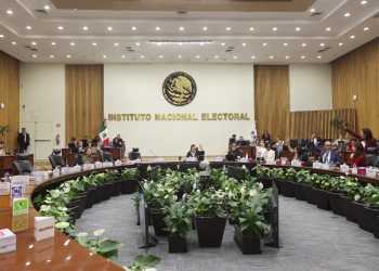 Reforma electoral plantea debilitar estructura del INE