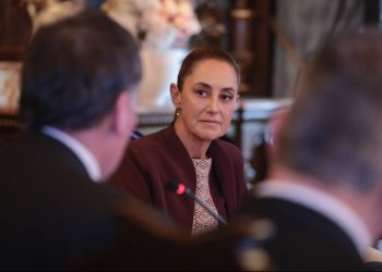 Sheinbaum dialoga con ministros y empresarios de Canadá para reforzar vínculos económicos