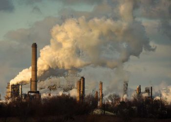 Activan alerta sanitaria en la capital por niveles críticos de contaminación