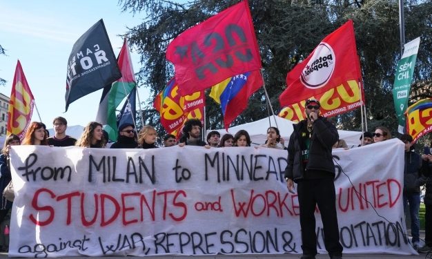 Estudiantes italianos protestan por presencia de agentes de ICE durante arranque olímpico en Milán