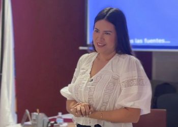 Anahí González impulsa inglés gratuito para jóvenes en Cancún como eje de la Revolución del Bienestar