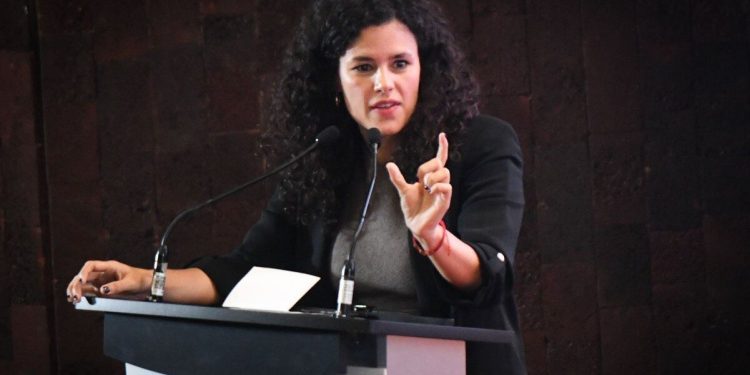 Luisa Alcalde responde a Salinas Pliego y le recuerda su respaldo inicial a López Obrador