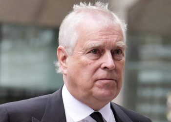 Policía británica detiene a Andrew Mountbatten-Windsor por investigación de conducta oficial