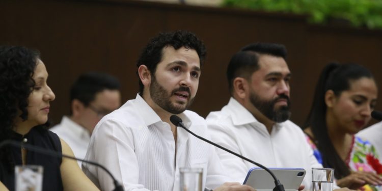 Diputados dejan callado a Junior priísta Milo Barrera, ignorante y corrupto, pero sobre todo sin conocimiento del estado