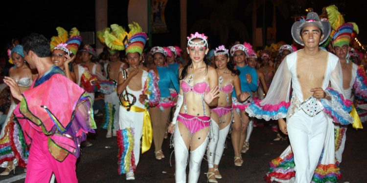 Entre fuego y comparsas, Campeche cierra con éxito el Carnaval 2026