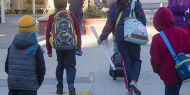 Evalúan retrasar entrada a escuelas en Quintana Roo por bajas temperaturas