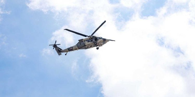 Mueren dos agentes tras caída de helicóptero policial durante operativo en Arizona