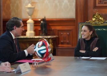 Coca-Cola confirma inversión multimillonaria en México tras encuentro con Sheinbaum