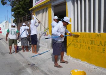 Llenan de color Chuburná Puerto con el programa Pintemos Juntos