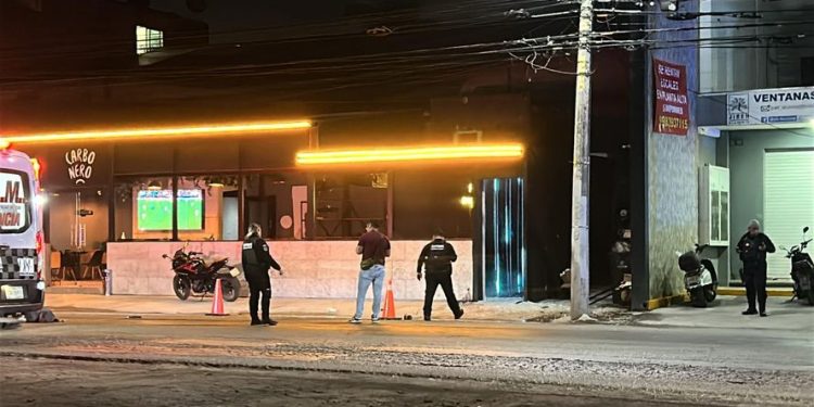 Ataque armado en bar de Cancún deja un muerto y dos heridos