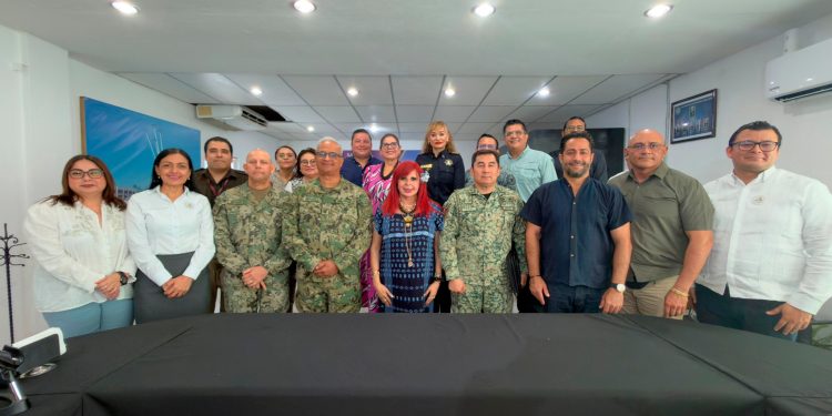 Refuerzan estrategia de seguridad en Carmen con coordinación entre autoridades