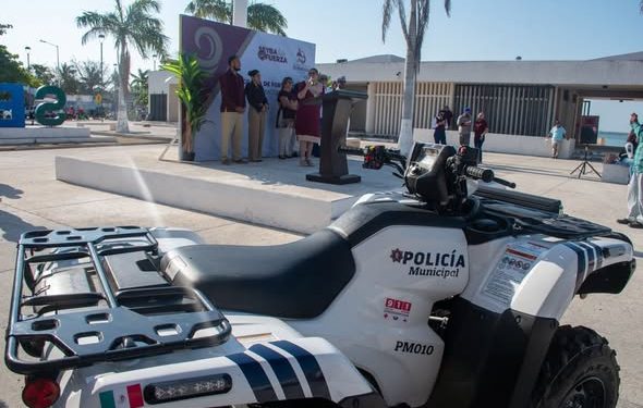 Refuerzan servicios públicos en Seybaplaya con nuevo equipamiento