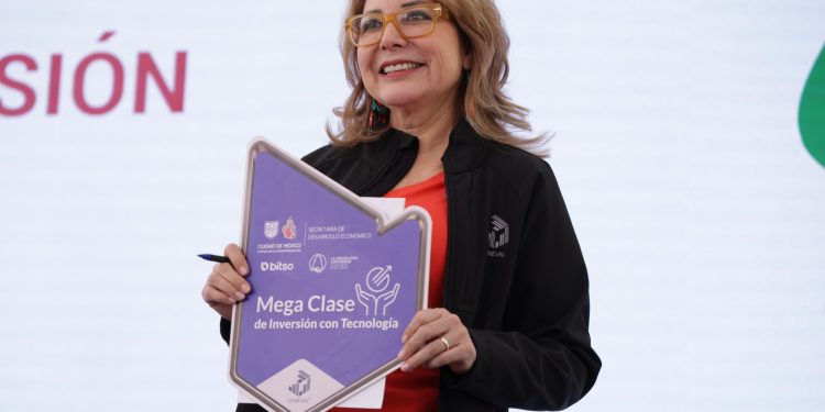 Más de mil personas participan en Mega Clase Gratuita de Inversiones impulsada por SEDECO