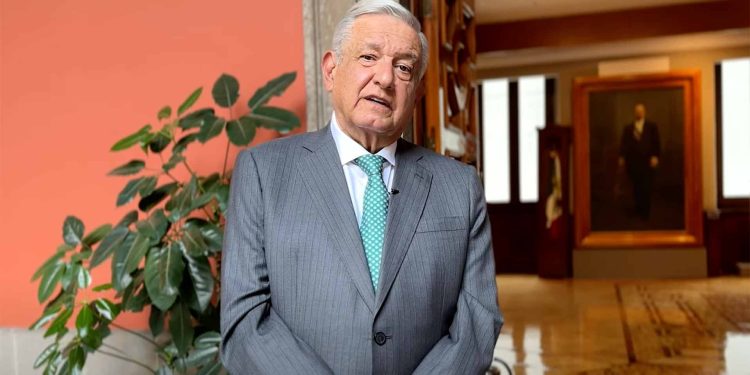 Reportan presunta hospitalización de AMLO; fuentes de SEDENA lo desmienten