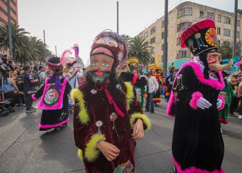 Reúne 70 mil asistentes tercera edición del Carnaval de Carnavales de la Ciudad de México