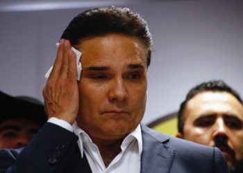 Giran órdenes de aprehensión contra Silvano Aureoles por caso Arantepacua