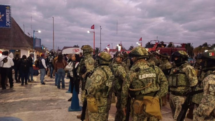 Nuevamente fuerzas Federales toman control de #Holbox, la entrega de Nivardo Mena al crimen es evidente para el #GobiernodeMexico