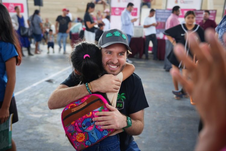 Renan Sánchez activa la “MAFIA VERDE” de #PlayadelCarmen, con Fernando Muñoz y Anaiza Quian