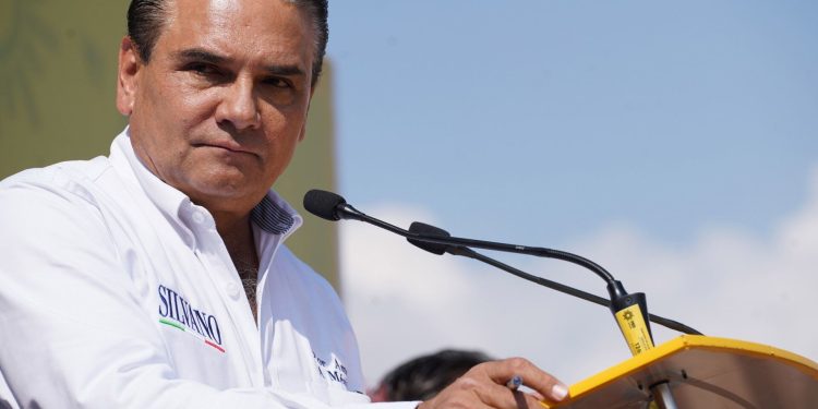 Silvano Aureoles: perfil del exgobernador de Michoacán buscado por la justicia