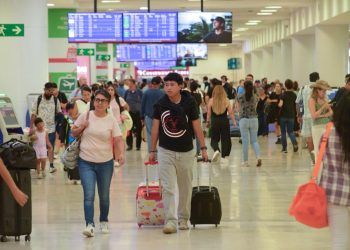 Turismo internacional hacia el aeropuerto de Cancún muestra señales de recuperación