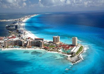 Quintana Roo en la Mira: Crisis de Seguridad y el «Efecto Dominó» en el Turismo