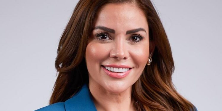 Detienen a funcionaria de Monterrey por cohecho y falsificación de declaraciones