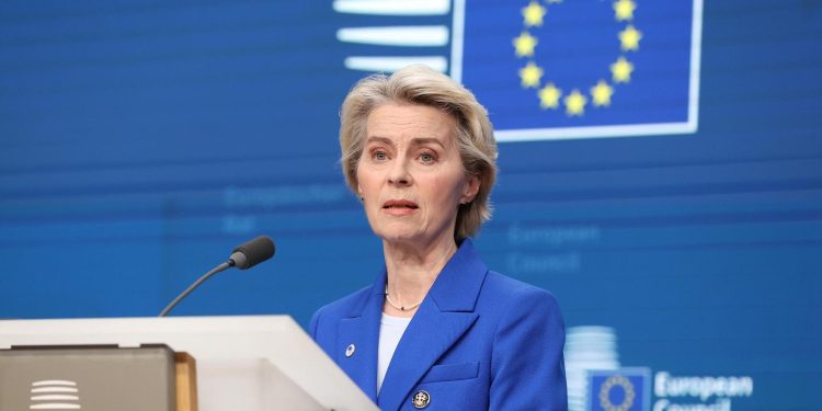 Unión Europea impulsa plan de competitividad para 2026 frente a China y Estados Unidos